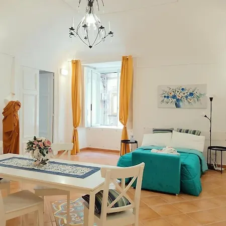 Fashion Cathedral Apartment, Centro Storico * Naples
